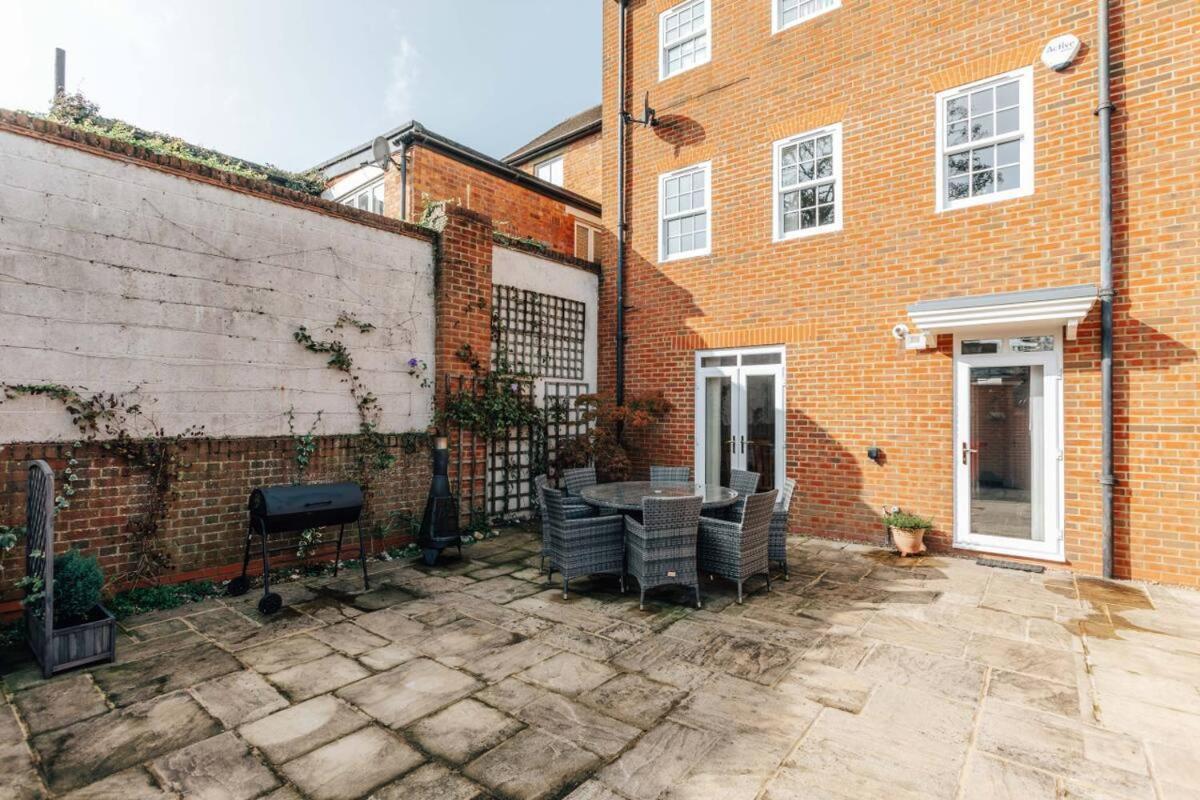 Olive Tale Villa Henley-on-Thames Buitenkant foto