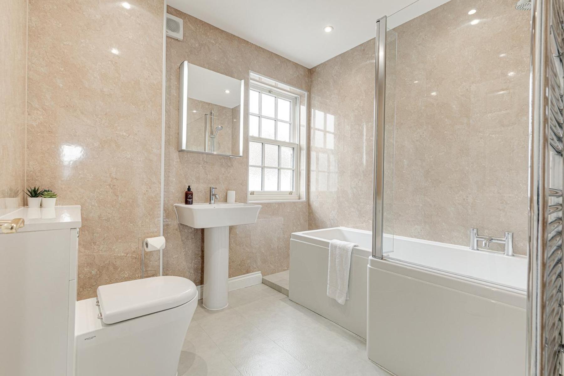 Olive Tale Villa Henley-on-Thames Buitenkant foto