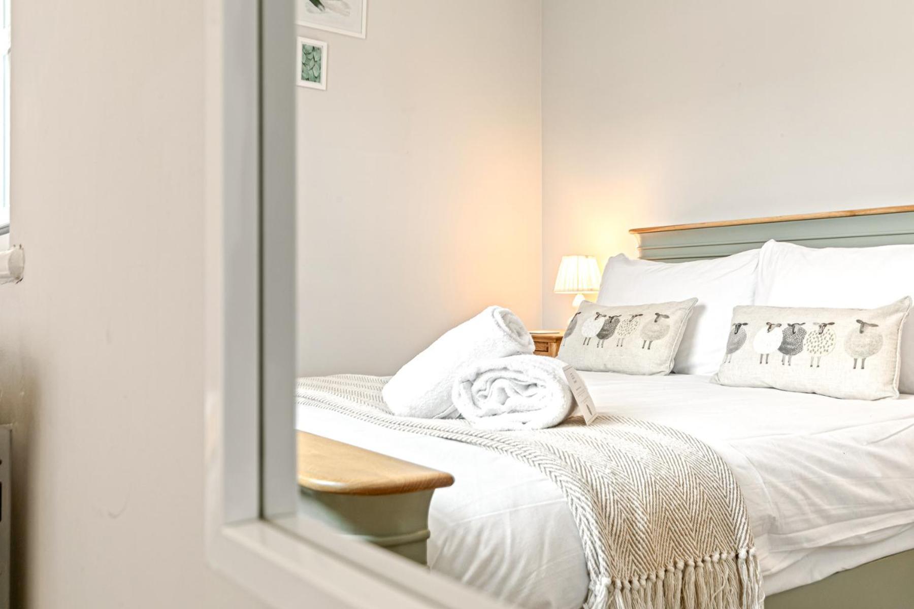Olive Tale Villa Henley-on-Thames Buitenkant foto